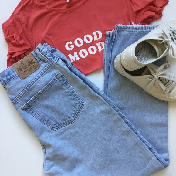 SOLD Gap Classic Cut Mom Jean 30" waist - Picture 2 of 2